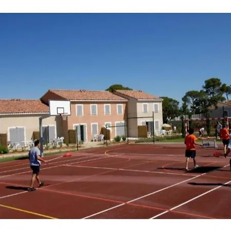La Maison Bleue Holiday home Calvisson