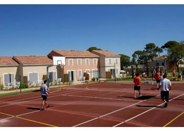 La Maison Bleue بيت للعطل كالفيسون