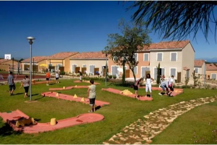 La Maison Bleue بيت للعطل كالفيسون