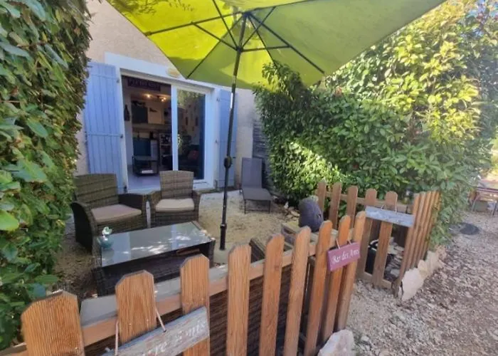 La Maison Bleue كالفيسون