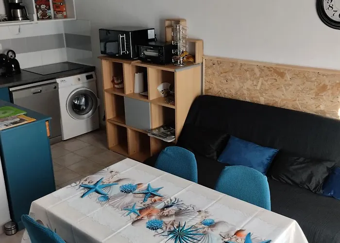 La Maison Bleue كالفيسون